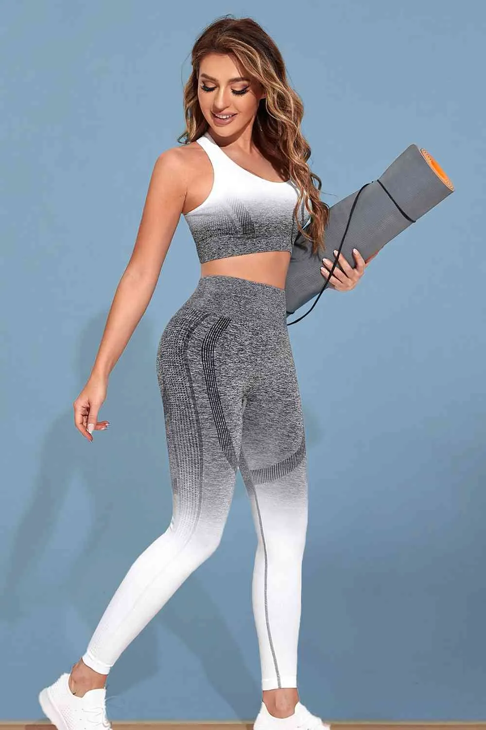 Chic Gradient Athleisure Tank Outfit